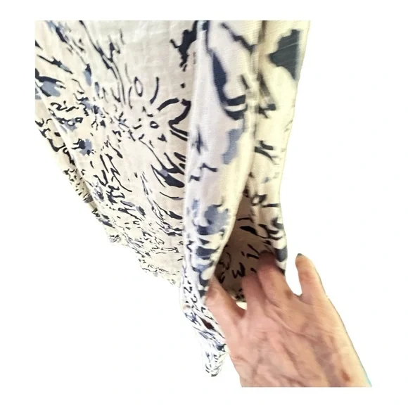 Italian Linen Sleeveless Cowl Neckline Women's Top - Blue and Cream EUC - Picture 5 of 6